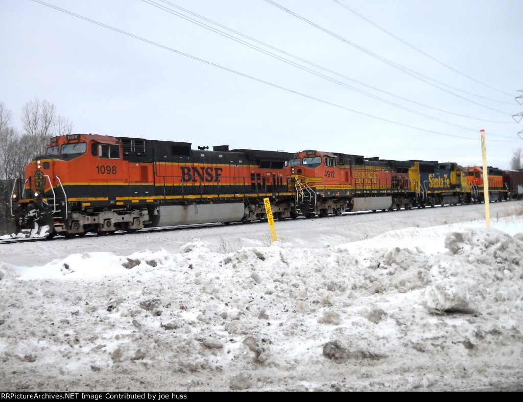 BNSF 1098 East